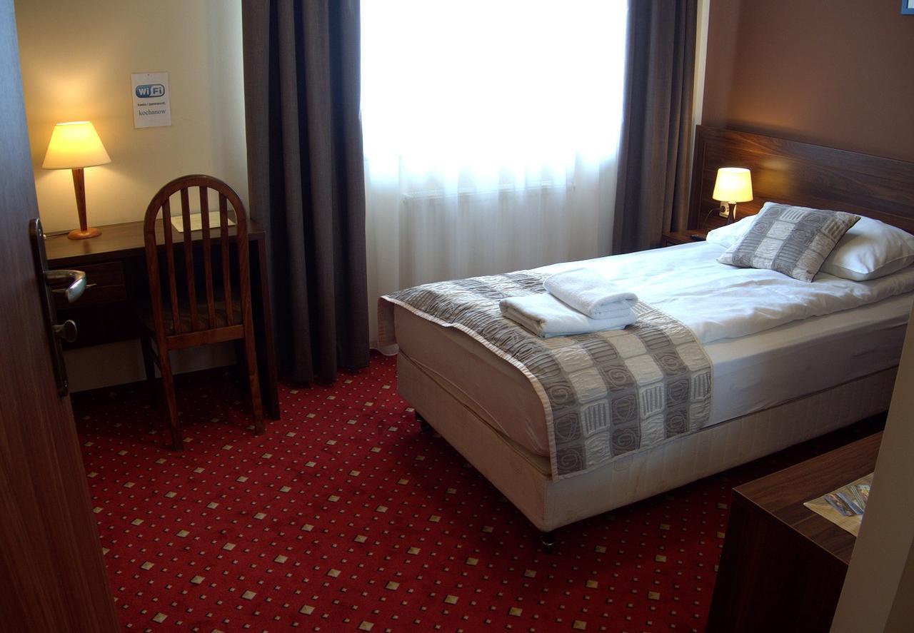 Hotel Kochanow Kochanow  Esterno foto
