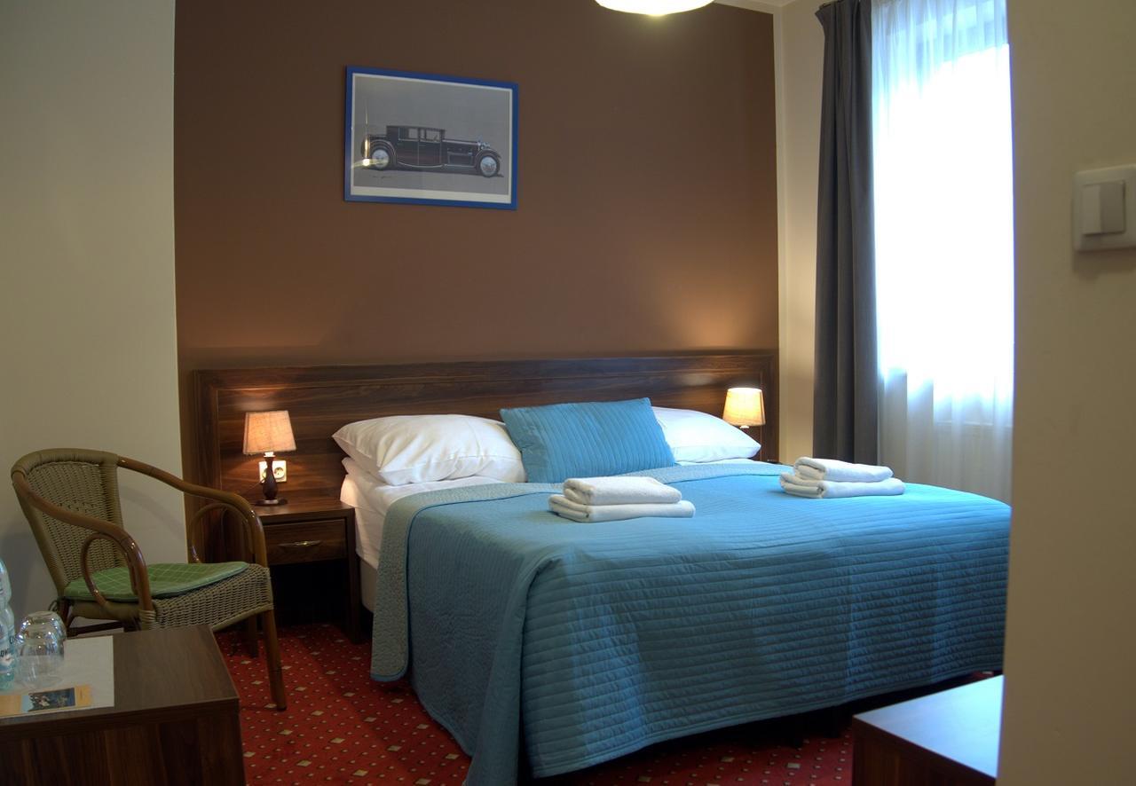 Hotel Kochanow Kochanow  Esterno foto